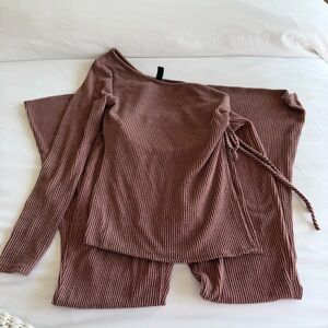 Windsor Ribbed Knit Set in Warm Brown